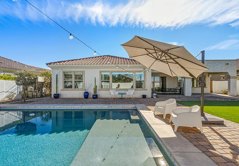 3930 E Iris Dr — Photo 32