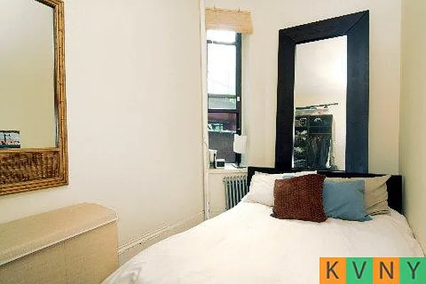Rented by KVNY Soho | media 11