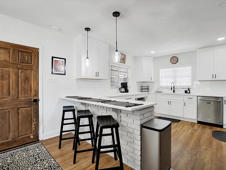 701 S F St — Photo 10