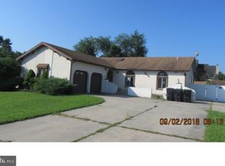 58 Wayside Rd, Berlin, NJ 08009