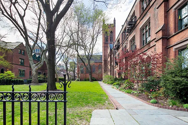 Sold by Compass | media 28