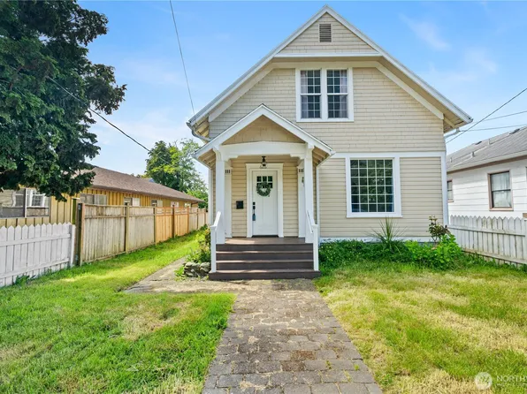626 Eklund Avenue, Hoquiam, WA 98550