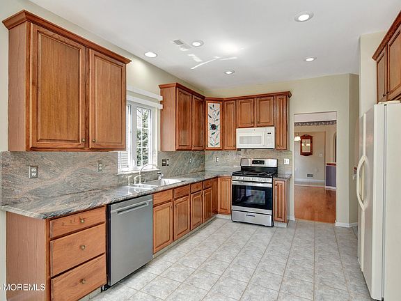 3rd image of 58 Spyglass Drive