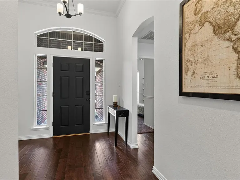 9383 Homestead Ln — Photo 3