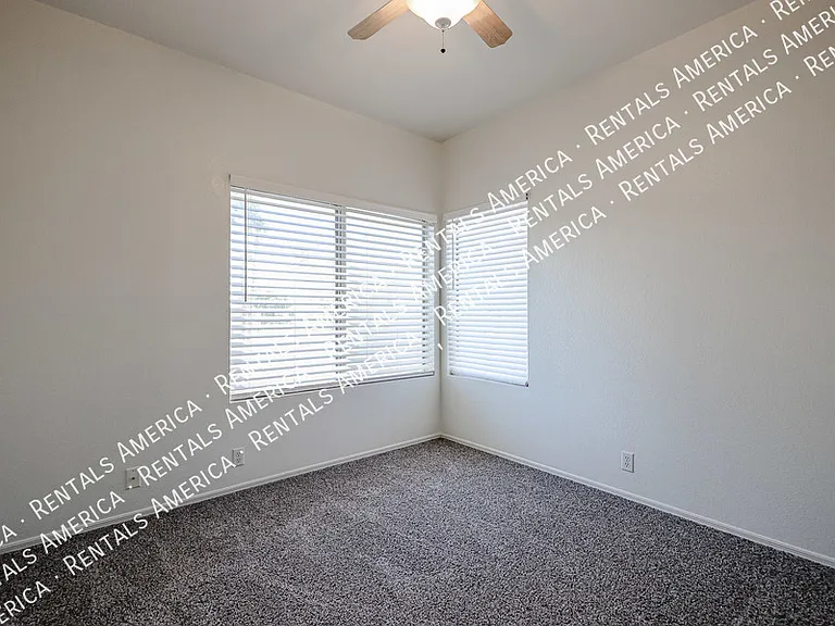 8849 S 51st St #1 — Photo 20
