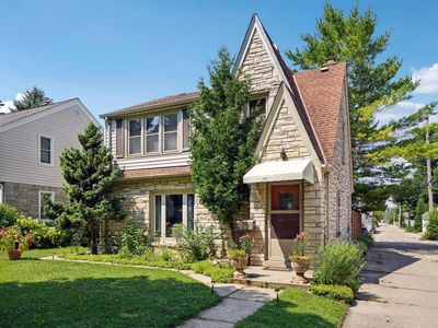 3519 South Pine AVENUE, Milwaukee, WI, 53207