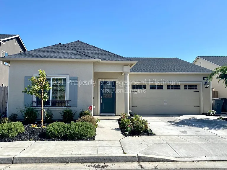 6213 E Garland Ave — Photo 2
