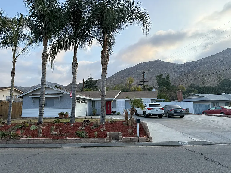 191 Goodrich Dr — Photo 2