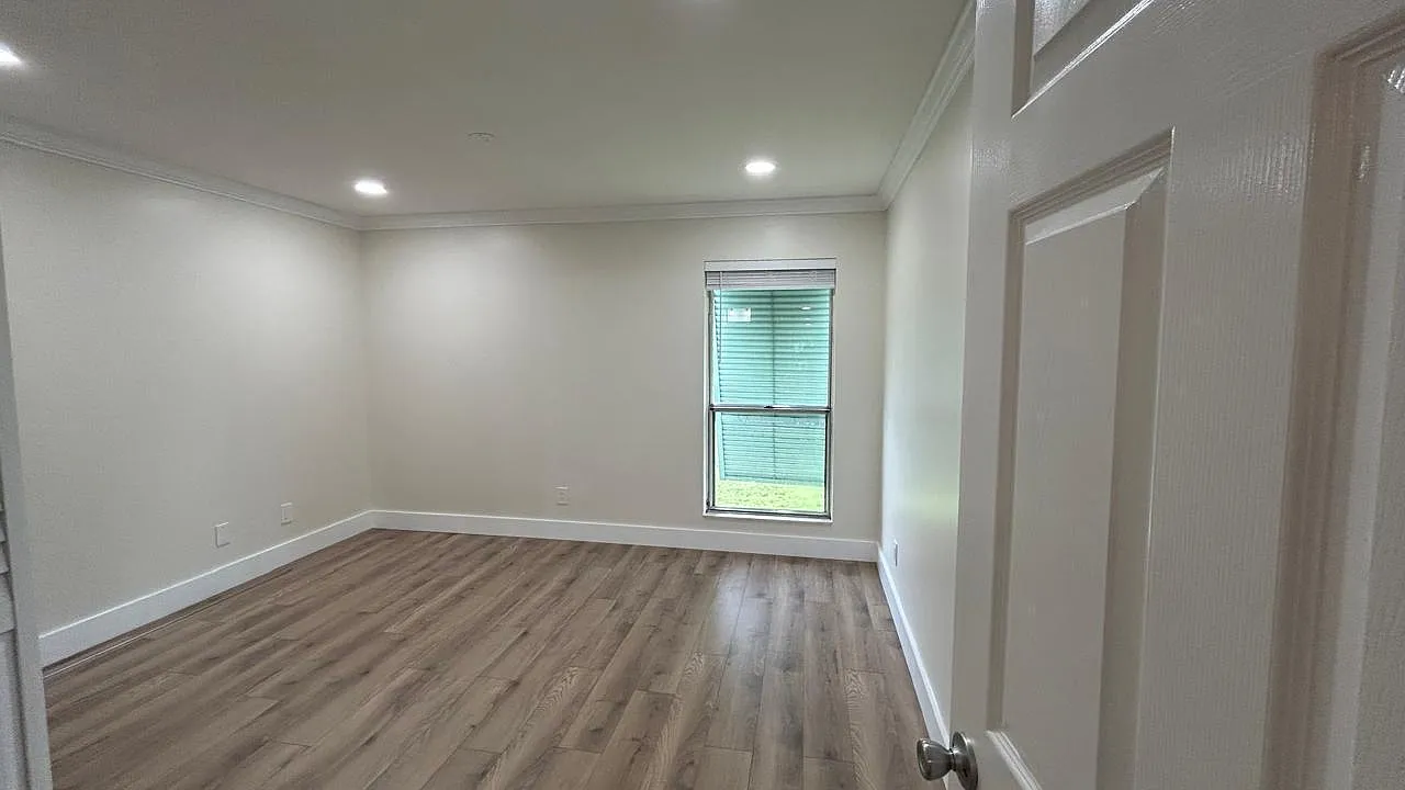 2 bed, 2.0 bath, 770 sqft, $2,150 — Photo 4