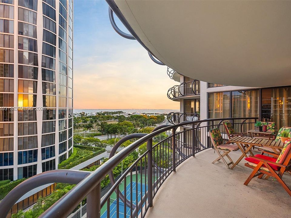 1st image of 2843 S Bayshore Dr APT 11F