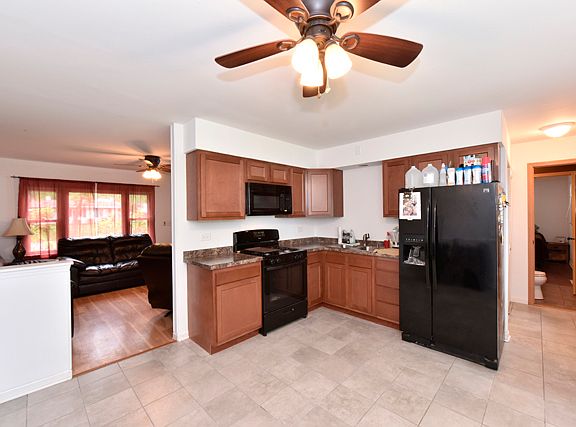 3rd image of 36947 N Grandwood Dr