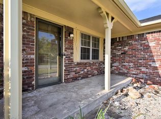 10008 E 29th St, Tulsa, OK 74129