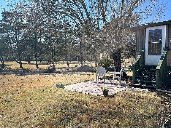 Spacious, shady yard