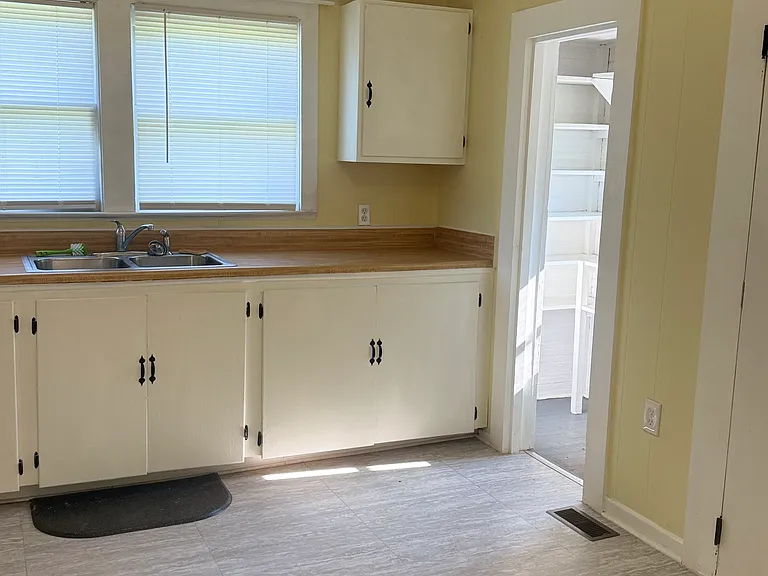 310 Union Rd — Photo 2