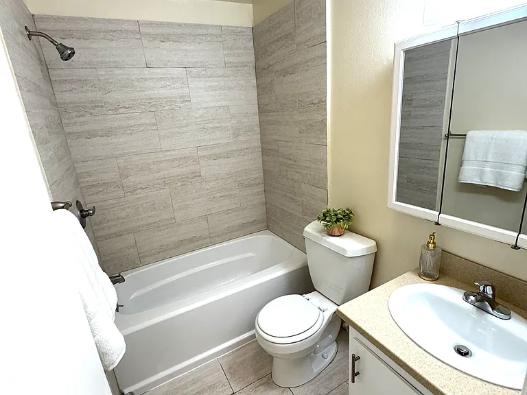 8231 Ellis Ave — Photo 16