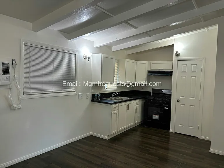 1180 W Valencia Dr #1184 — Photo 3