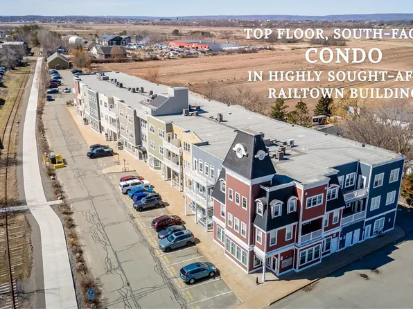 24 Harbourside Dr #302, Wolfville, NS B4P 2N5