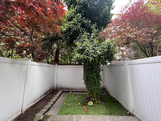 Rented by Corcoran | media 2