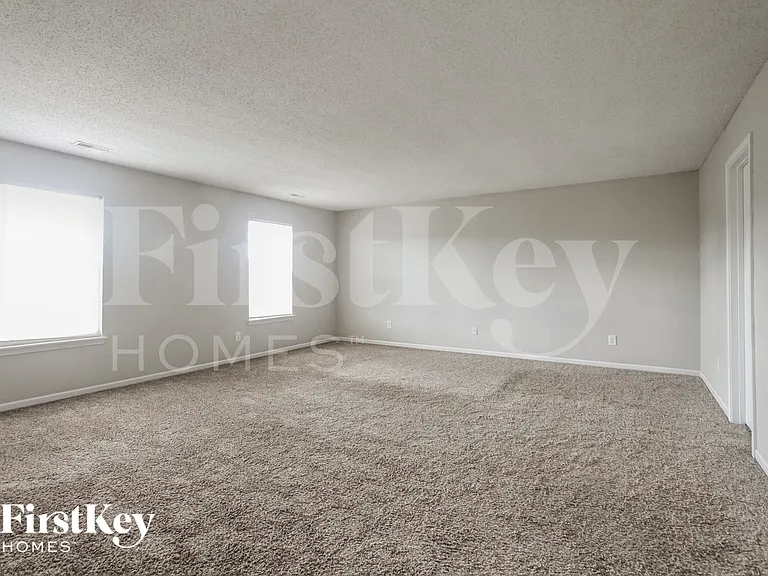 8942 Leffler Ln — Photo 10