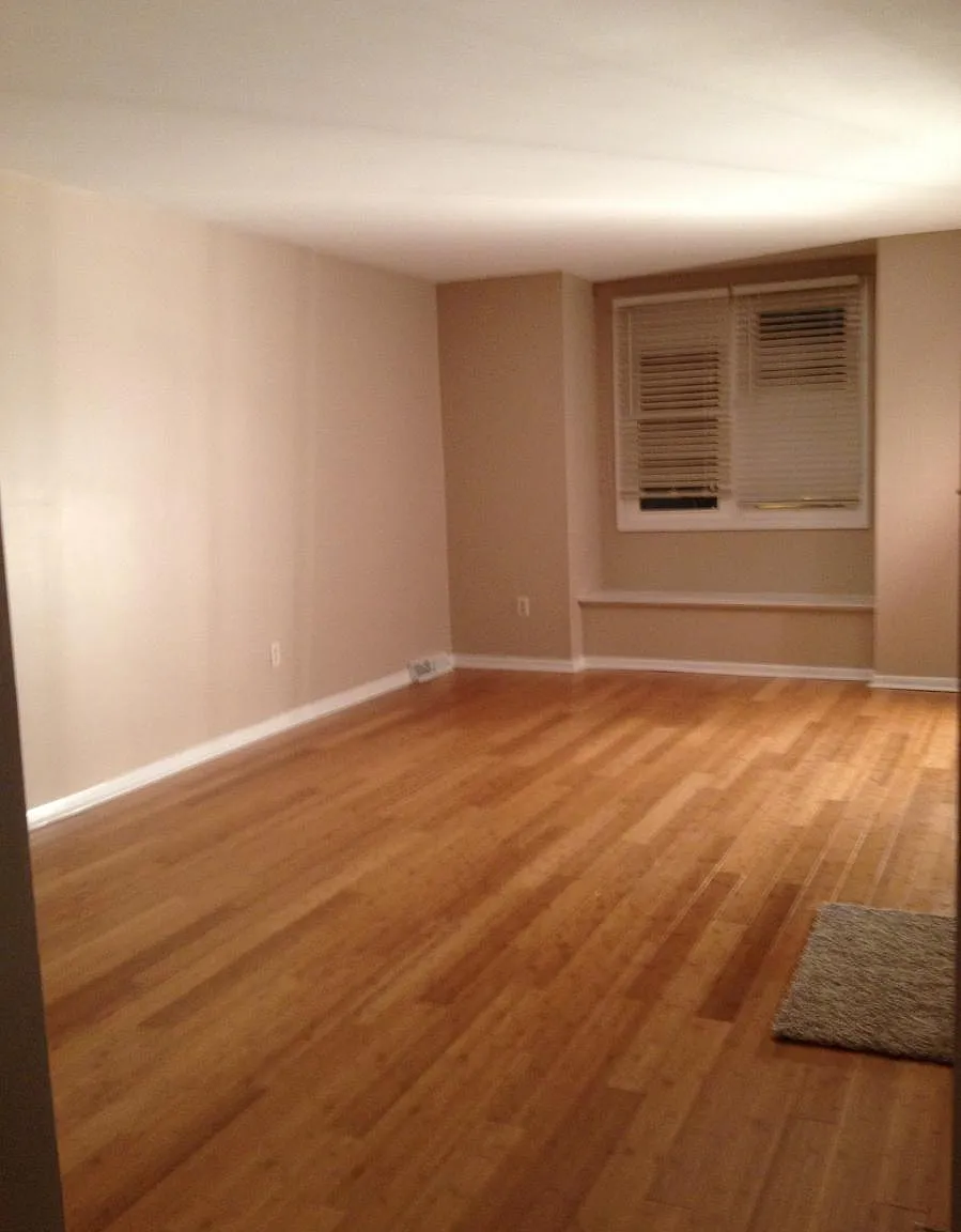 2 bed, 1047 sqft, $2,200 — Photo 4