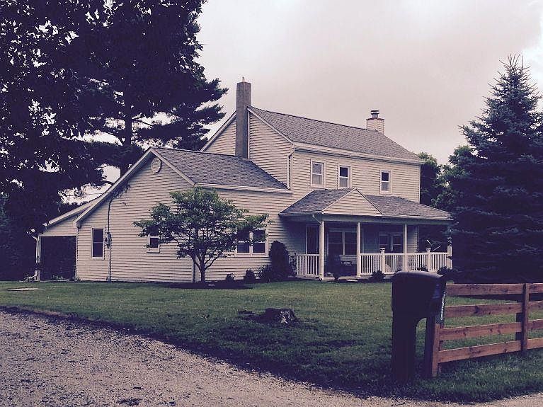 2nd image of 20658 Schaefer Rd