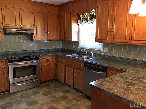 3rd image of 114 Kirkley Cir