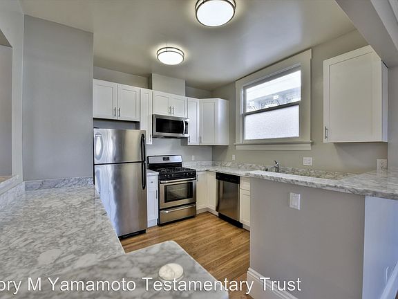 2nd image of 75 Palm Ave APT 3