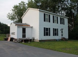 15 Cheryl Dr, South Glens Falls, NY 12803