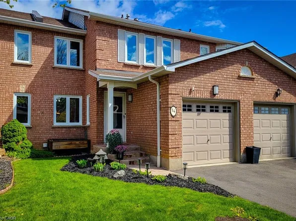 7 Davidson Blvd #14, Hamilton, ON L9H 6Y7