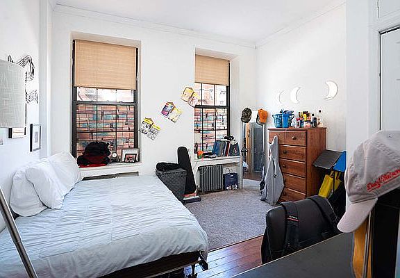 3rd image of 334 E 105th St #6A