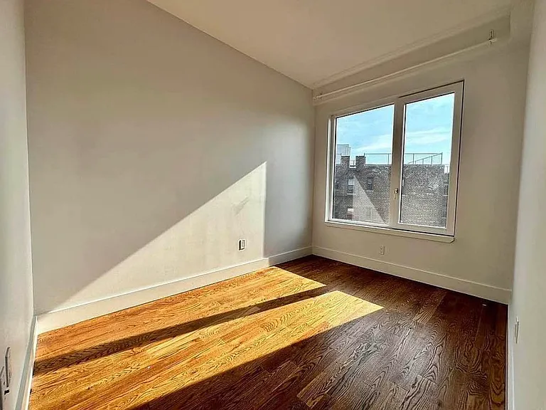 1802 Ocean Ave #5D — Photo 12
