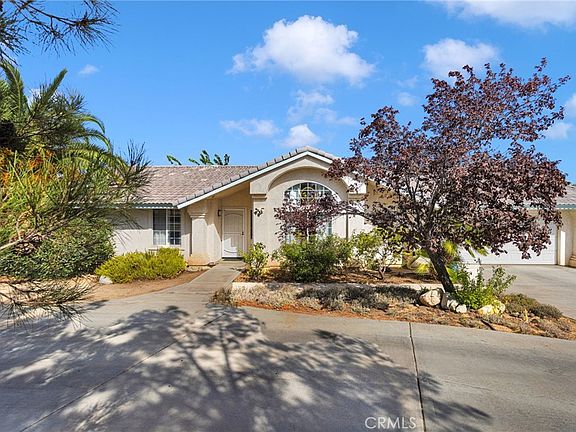 4th image of 8951 Avocado Ave