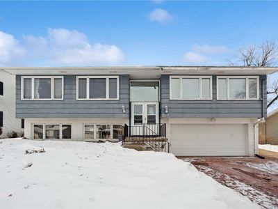 1195 McGowan Blvd, Marion, IA, 52302