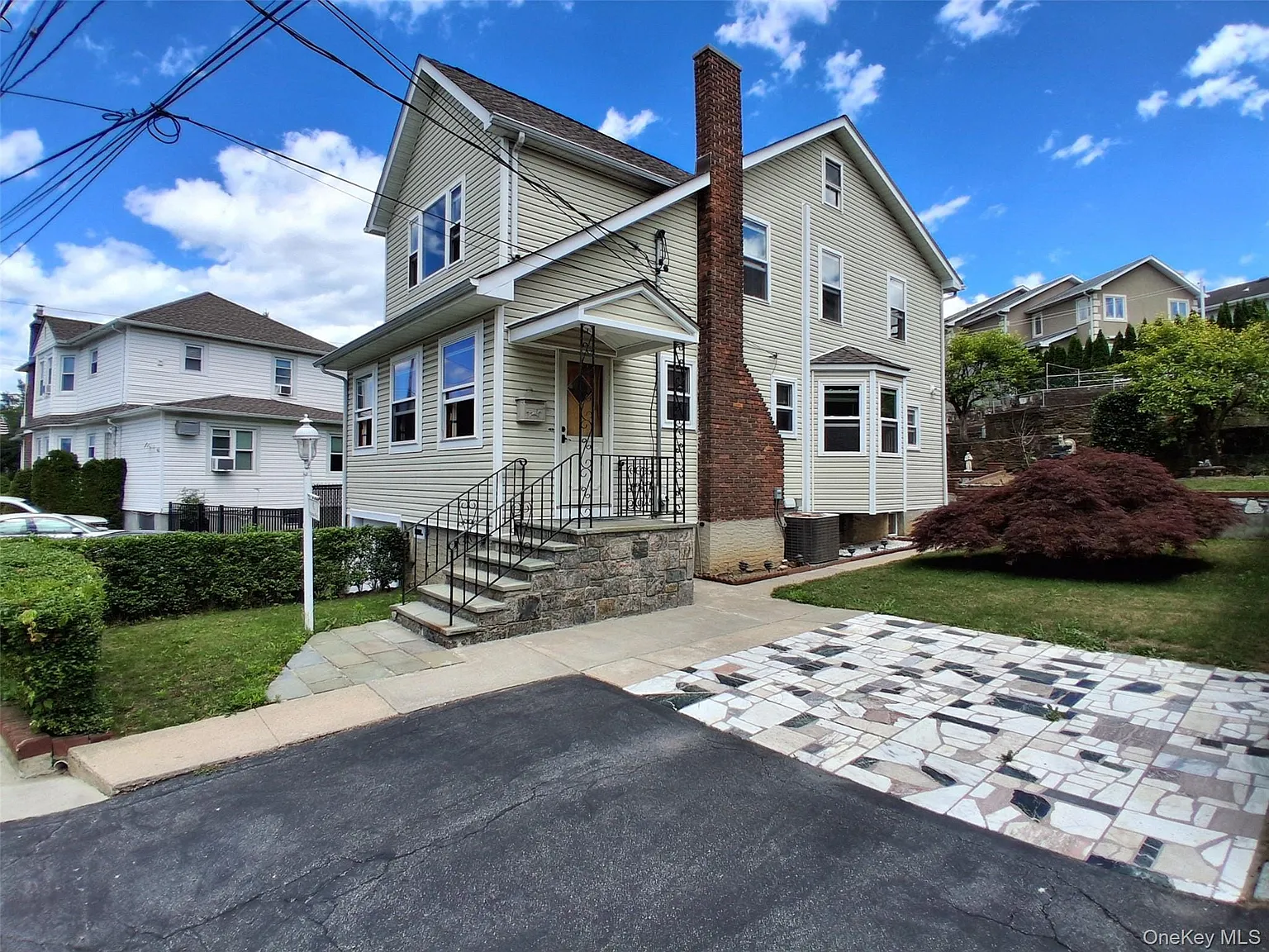 3 bed, 3.0 bath, 1482 sqft, $5,800 — Photo 4