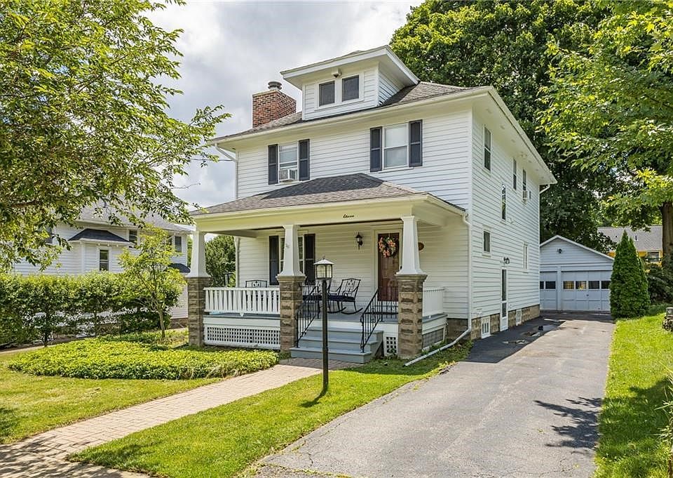 1st image of 11 Maple St