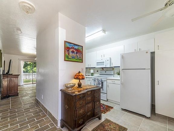 2nd image of 34 Waiaka Ln Unit 46105