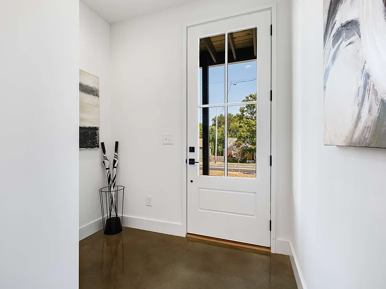 1806 Lischey Ave #1 — Photo 7