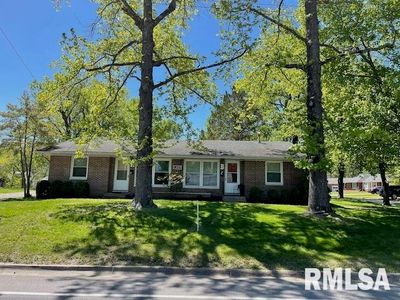 1207 W Freeman St, Carbondale, IL, 62901