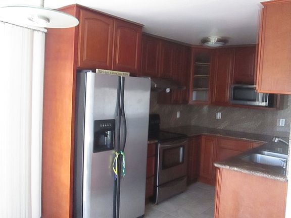 3rd image of 2535 College Ave APT 402
