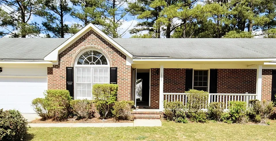 1328 Butterwood Cir
