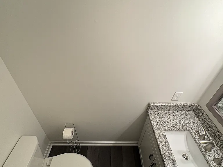 305 Mount Royal Ave — Photo 9