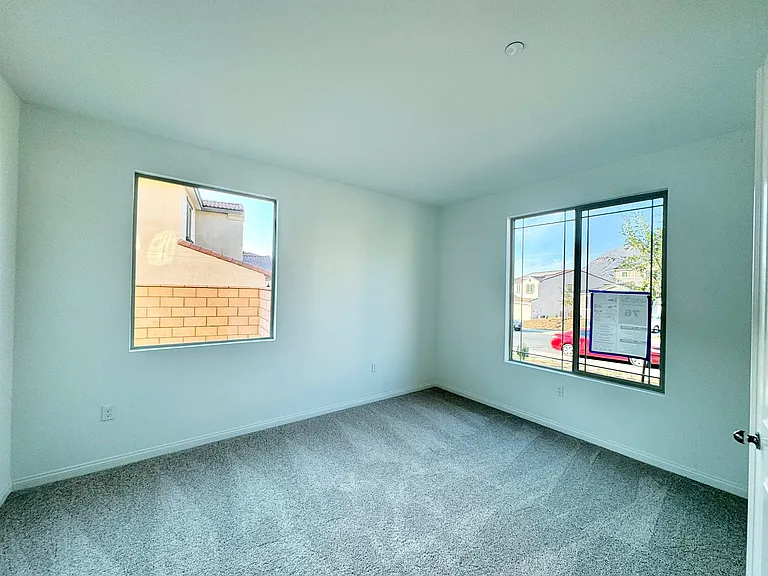 8477 Anthony St — Photo 14