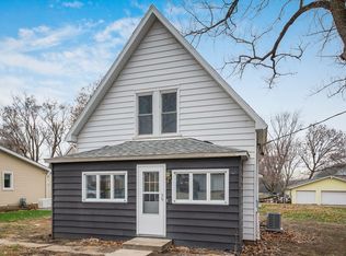 119 N Cash St, Seneca, IL 61360