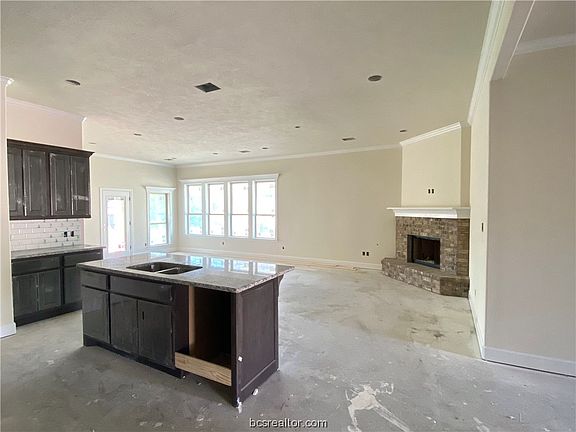 2nd image of 1014 Dove Chase Ln