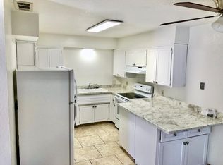507 W Mesa Ave APT C, Clovis, CA