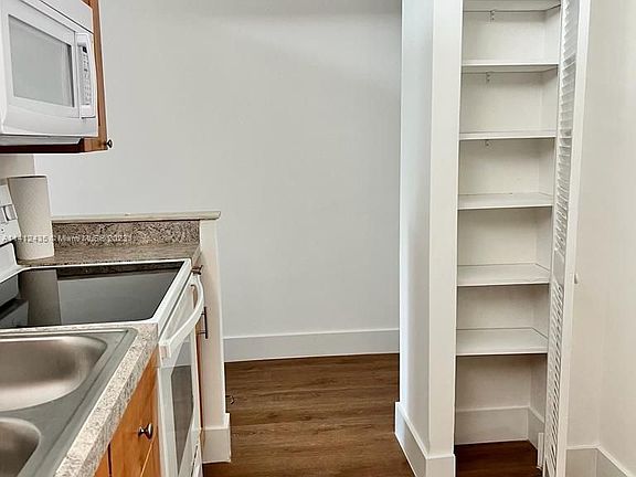 4th image of 1251 NE 108th St APT 216
