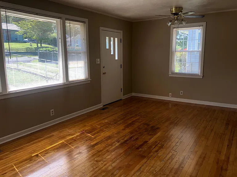 2107 Chillicothe St — Photo 5