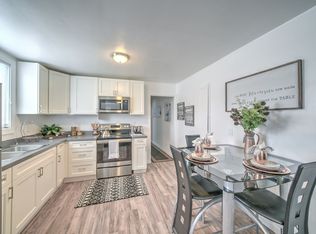 1049 43rd St #1051-D, Emeryville, CA 94608