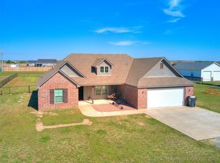19245 S Deer Trail Rd, Claremore, OK 74019