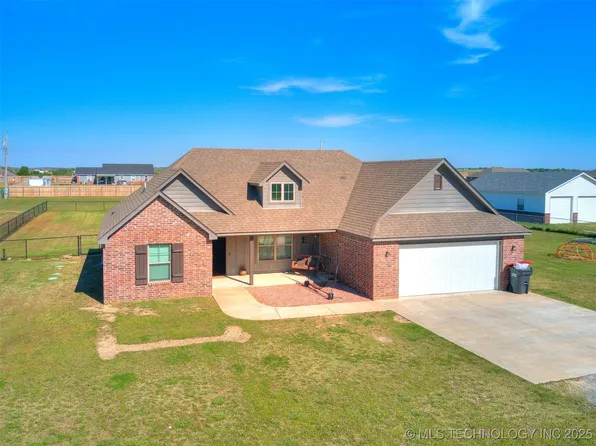19245 S Deer Trail Rd, Claremore, OK 74019